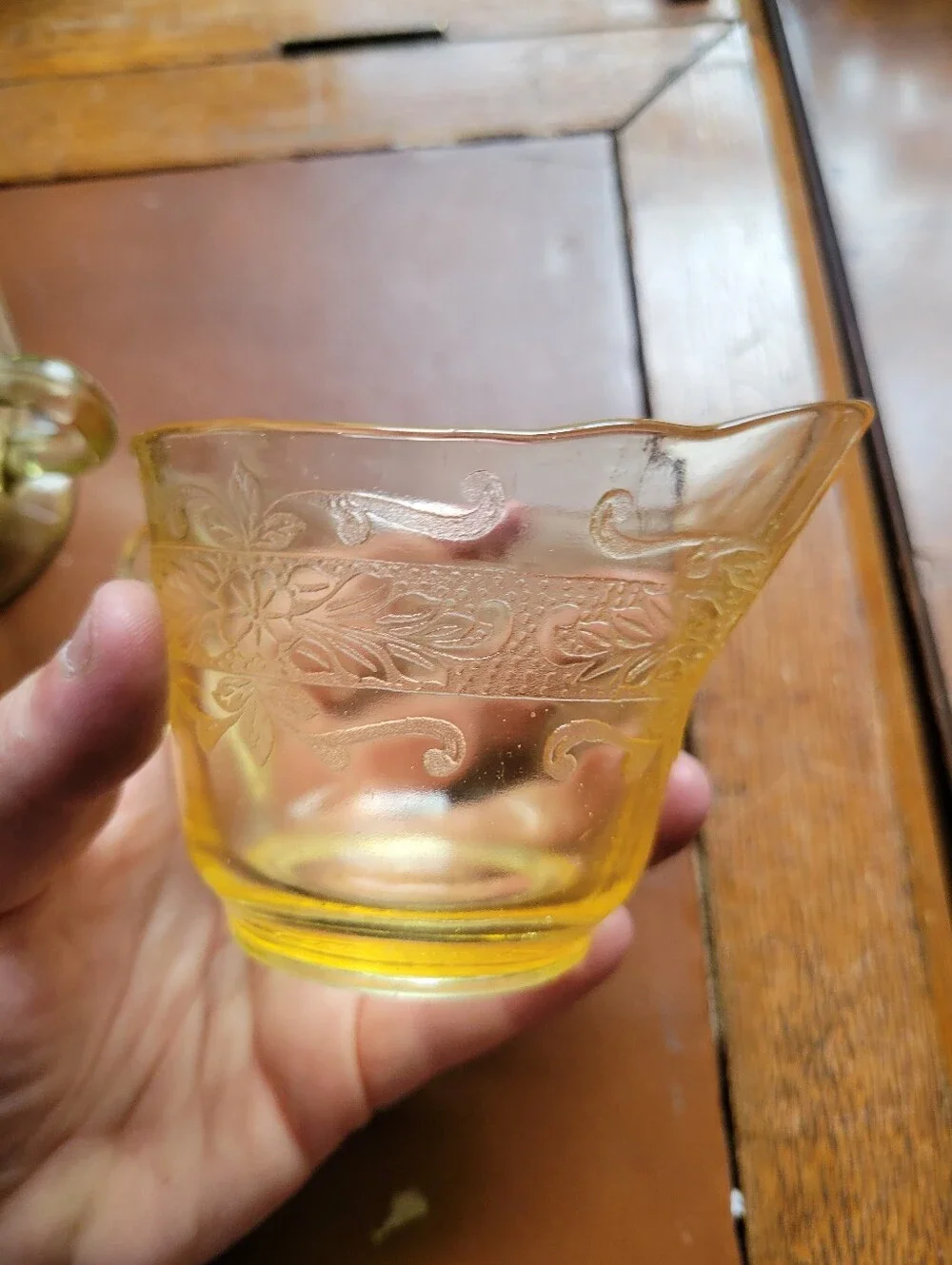 1930 MACBETH-EVANS YELLOW DEPRESSION GLASS CREAMERS